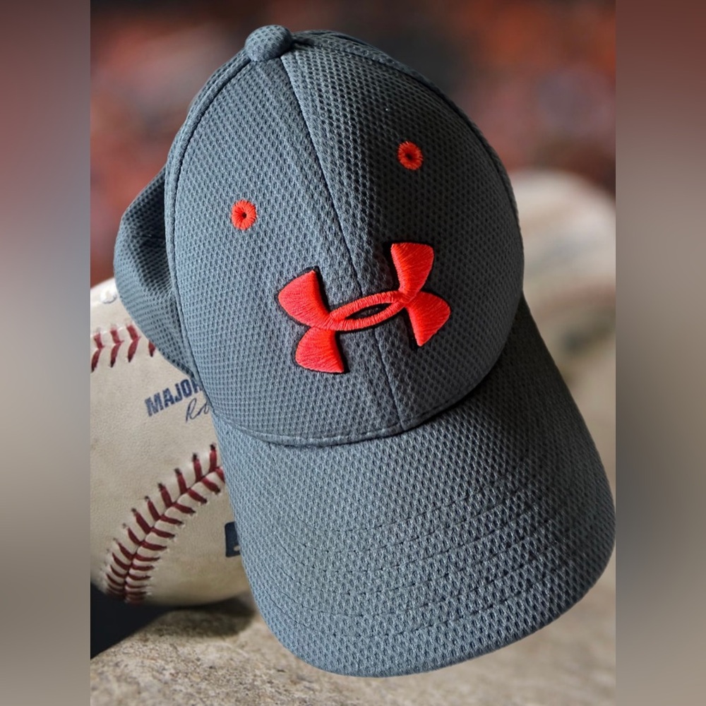 Under Armour Youth SM/MD Gray with Orange Fitted Curved Baseball Hat NWOT